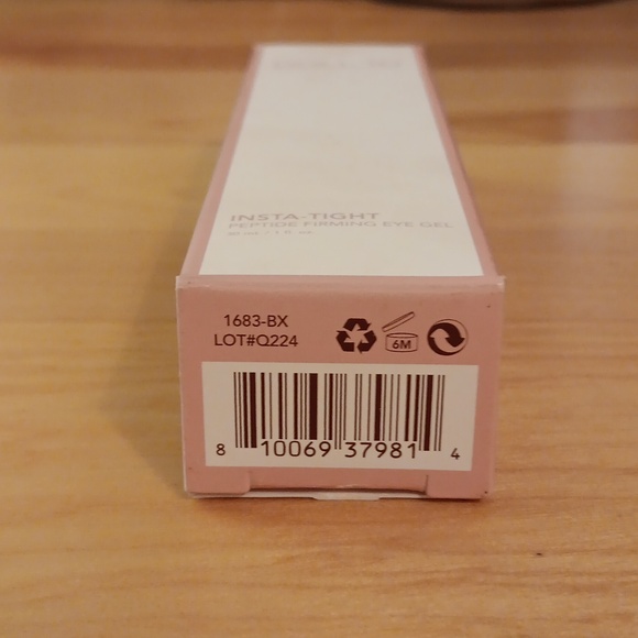 Doll 10 Insta-Tight Peptide Eye Firming Gel - Picture 4 of 4